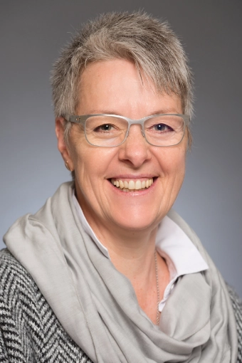 Evelyn Dechant-Tucheslau